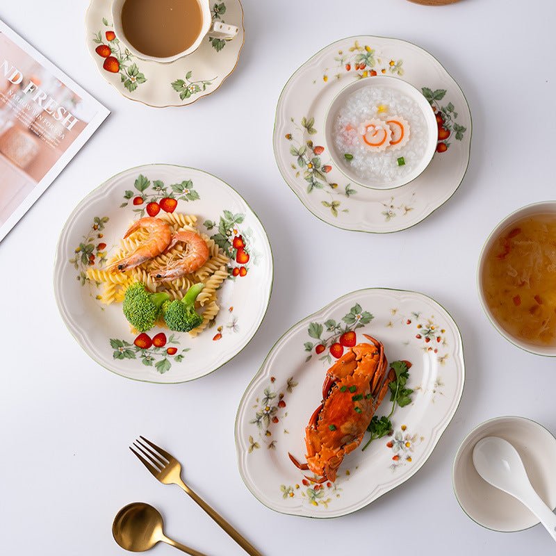 Strawberries Dinnerware