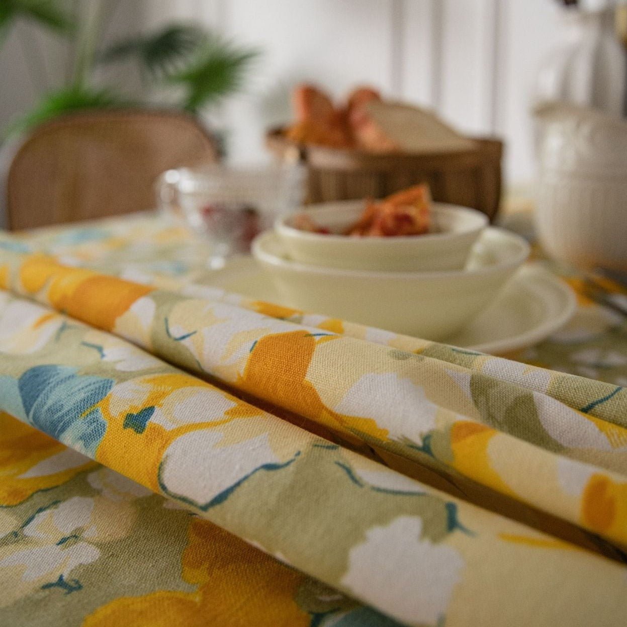 Sunny Garden Table Cloth