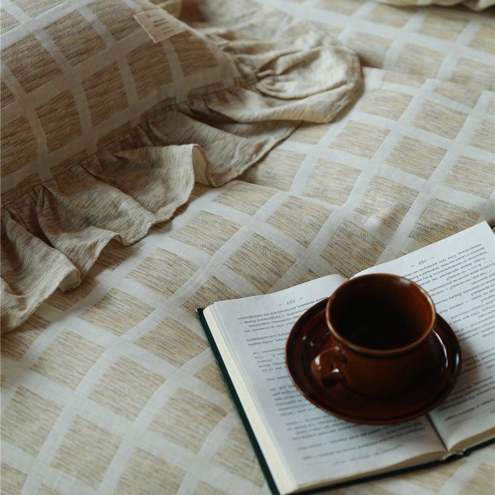 Tea Checkered Bedding Set