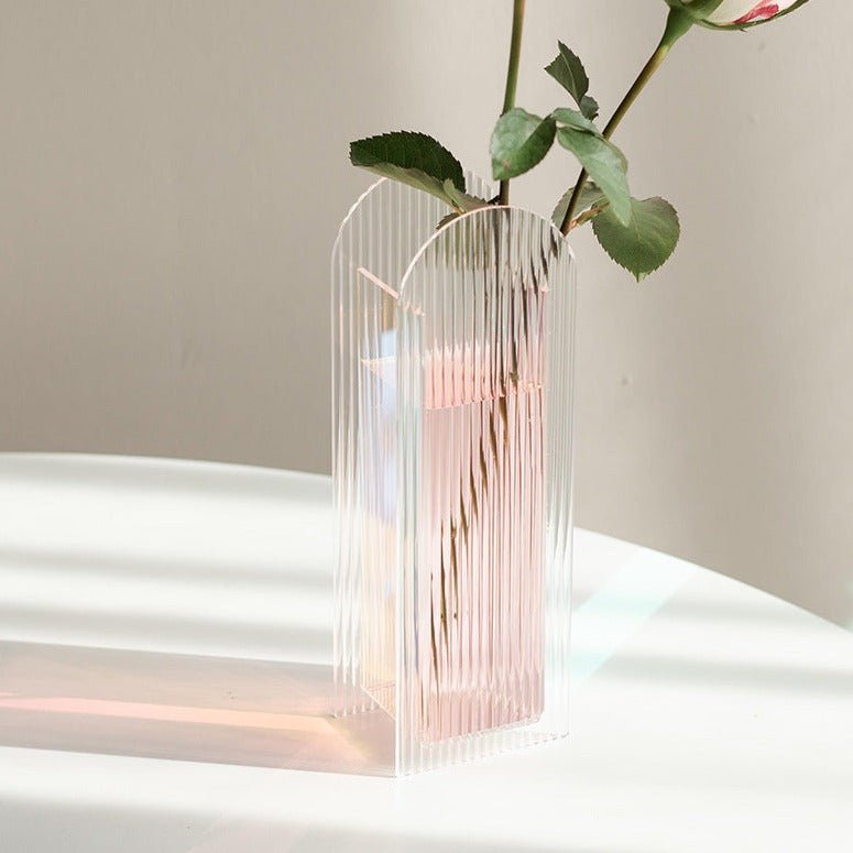 Transparent Wavy Acrylic Vase