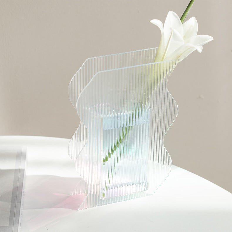 Transparent Wavy Acrylic Vase
