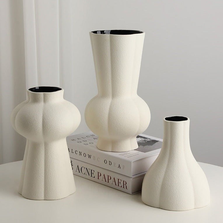 Tuber Rounds Ceramic Vase