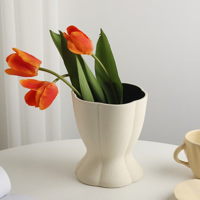Tuber Rounds Ceramic Vase