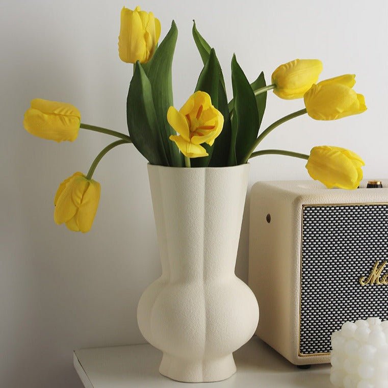 Tuber Rounds Ceramic Vase