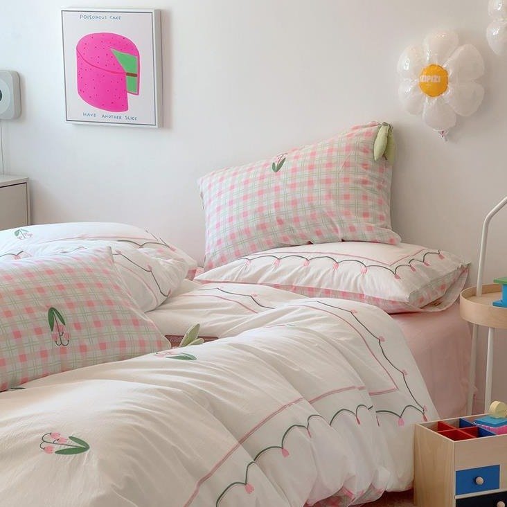 Tulip Reverie Bedding Set