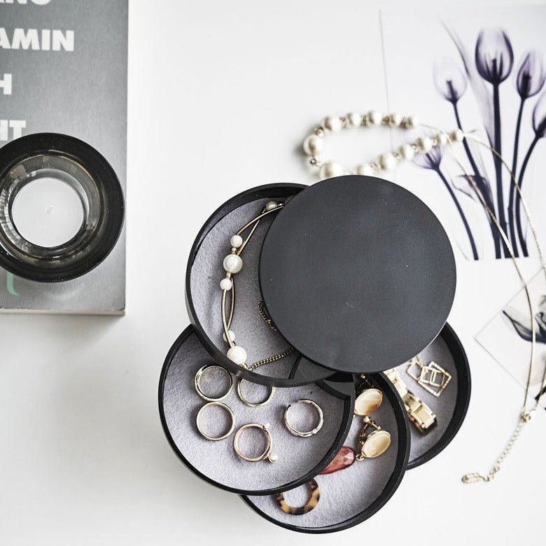 Twist Around Jewellry Organiser