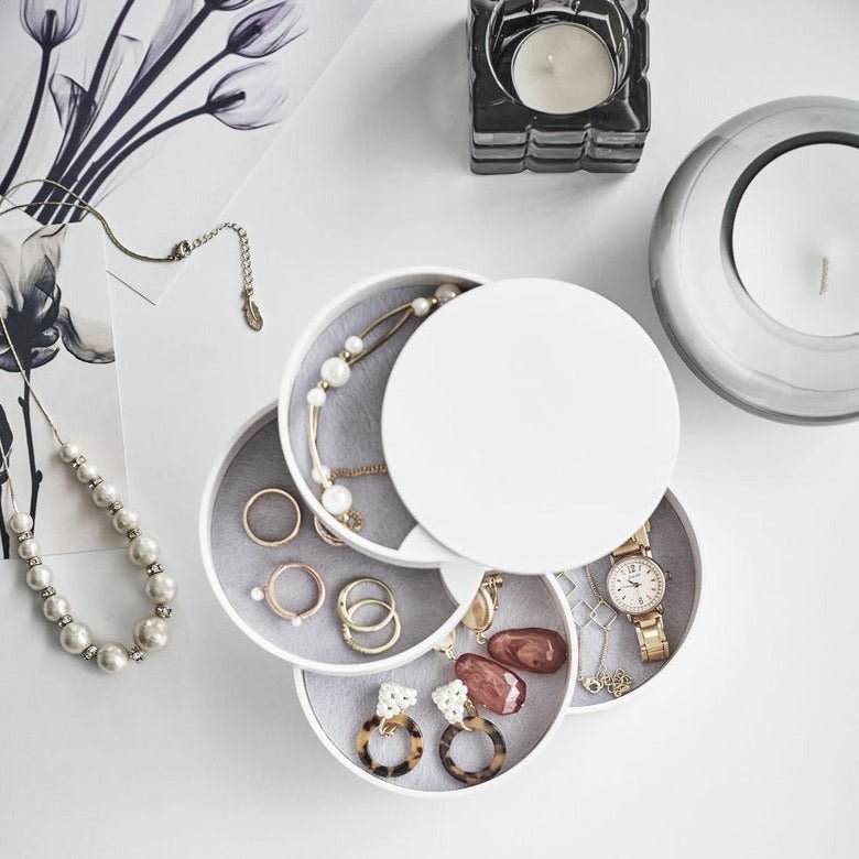 Twist Around Jewellry Organiser