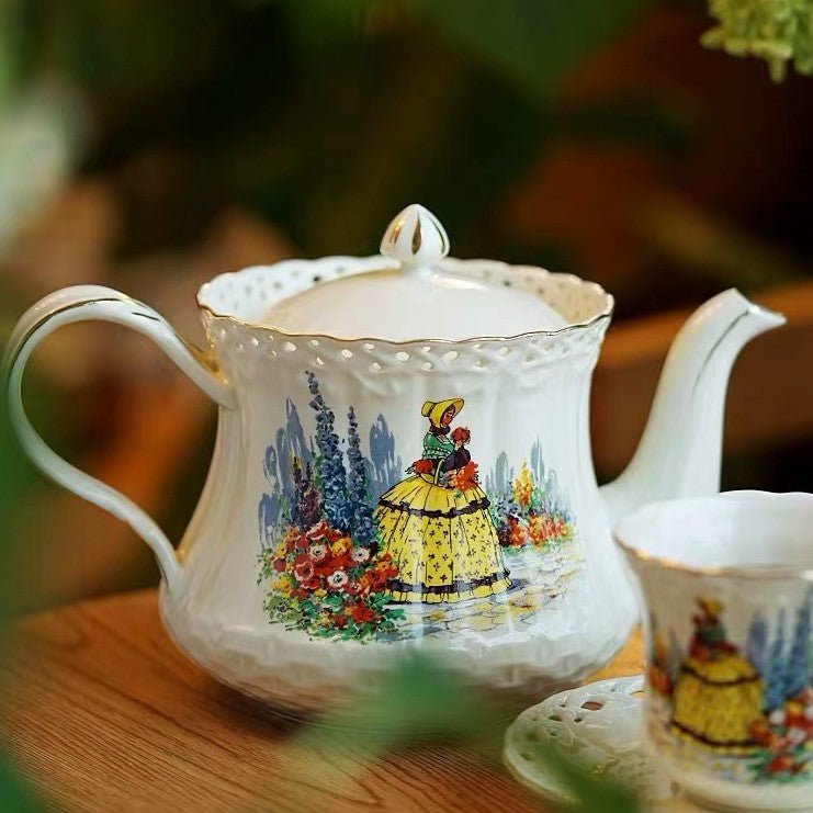 Vintage Garden Teacup & Pot