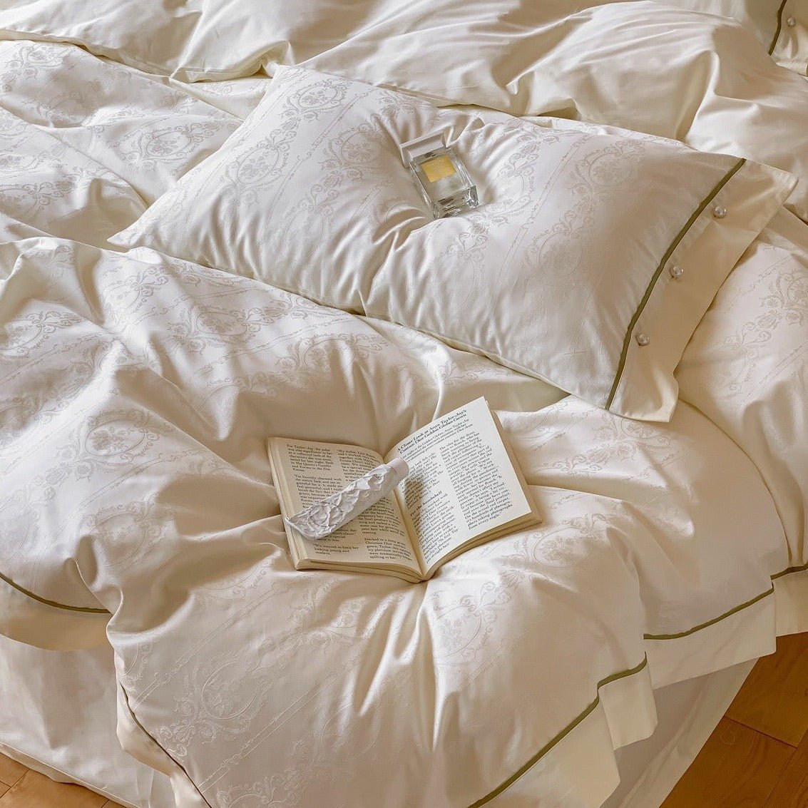 Vintage Sage Green and White Bedding Set