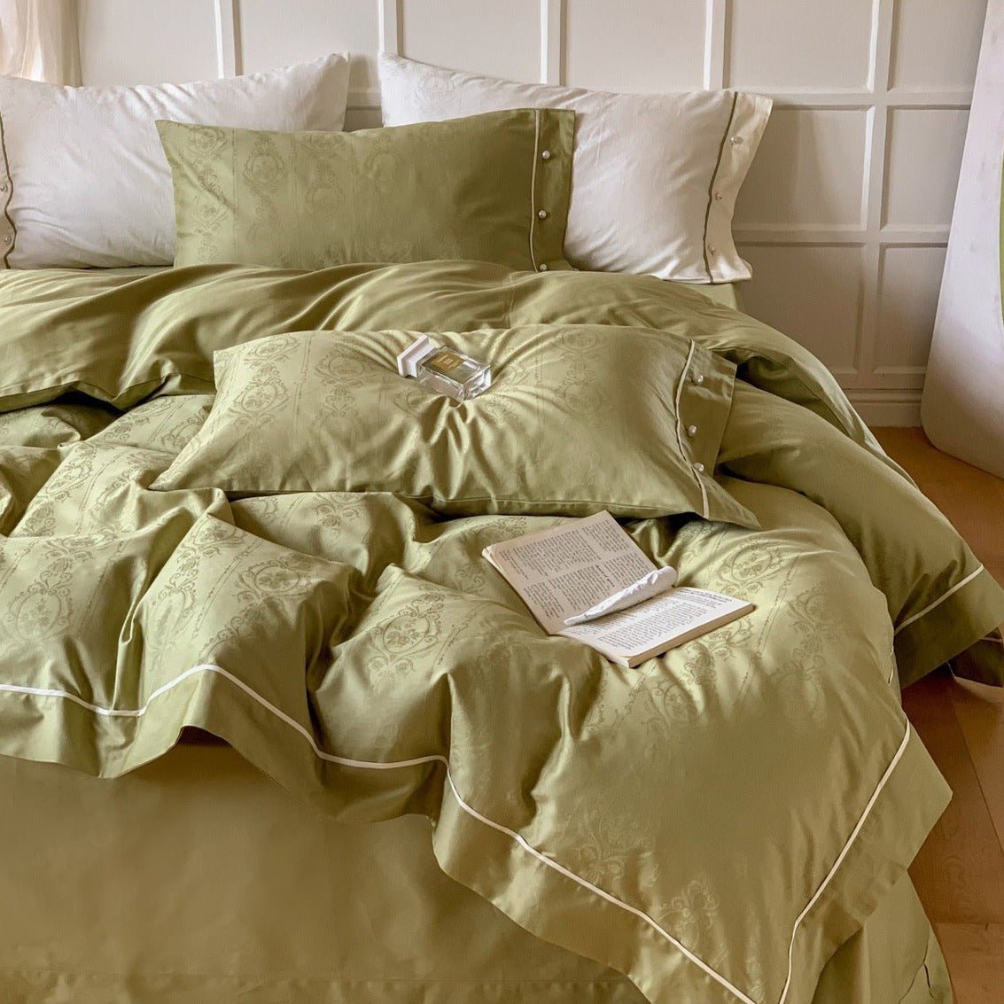 Vintage Sage Green and White Bedding Set
