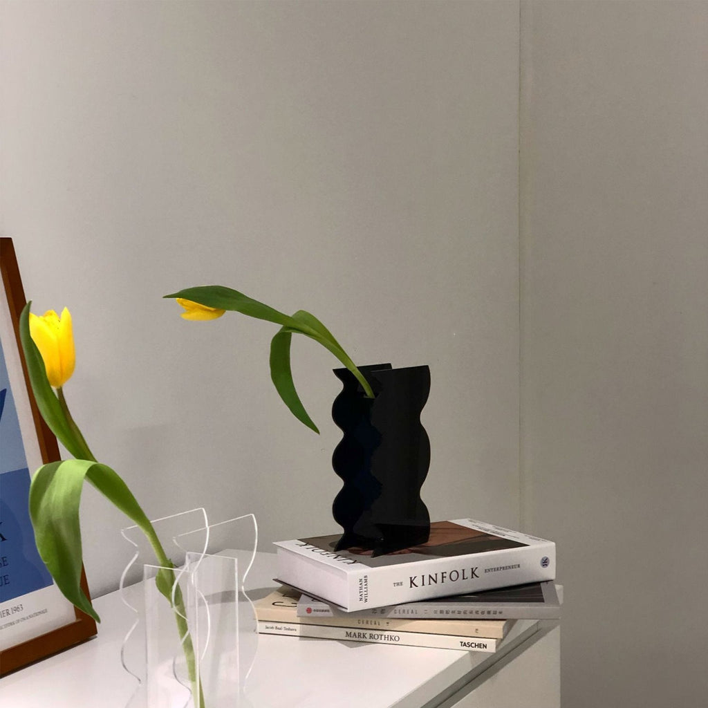 Wavy Acrylic Vase