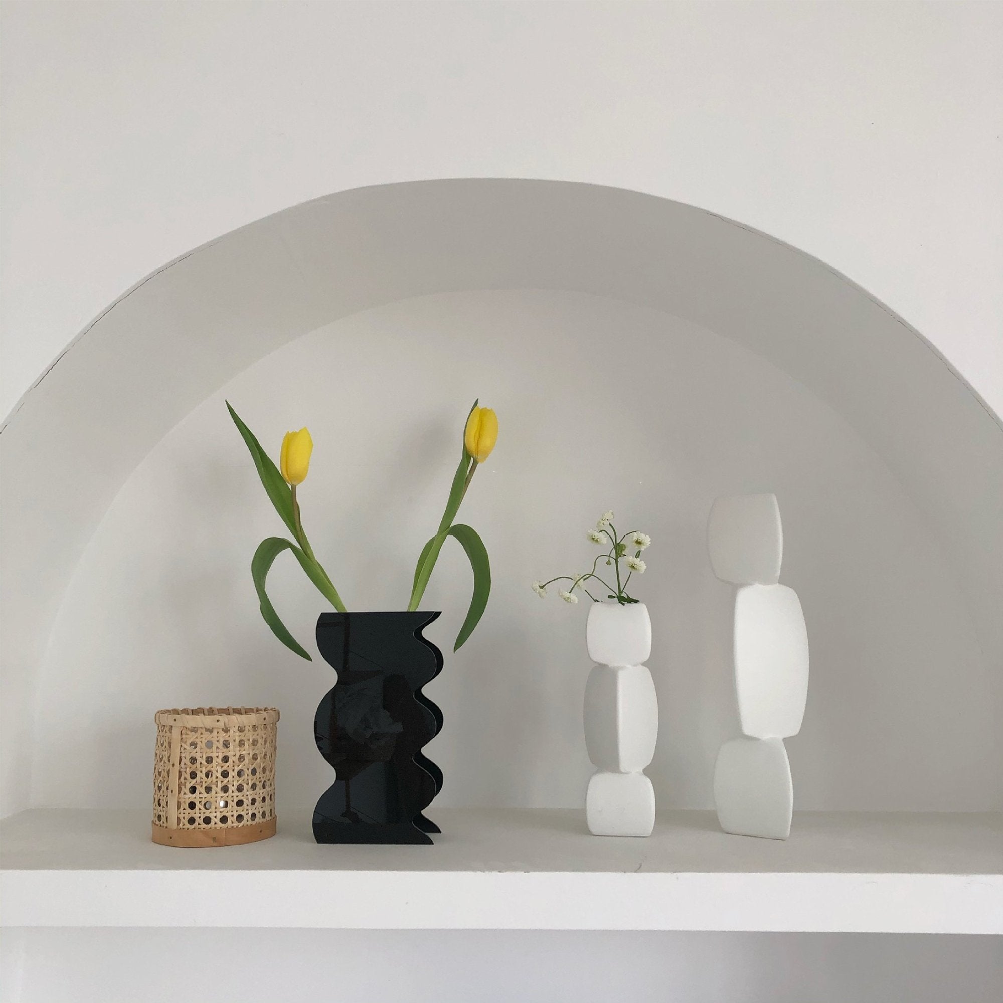 Wavy Acrylic Vase