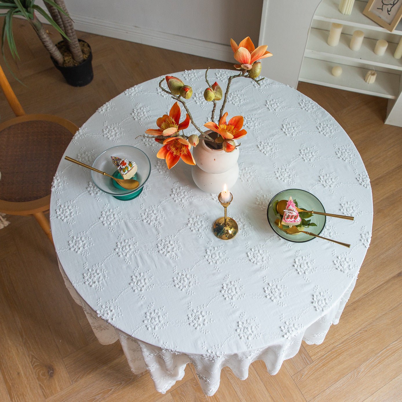 White Blossom Embroidered Lace Table Cloth