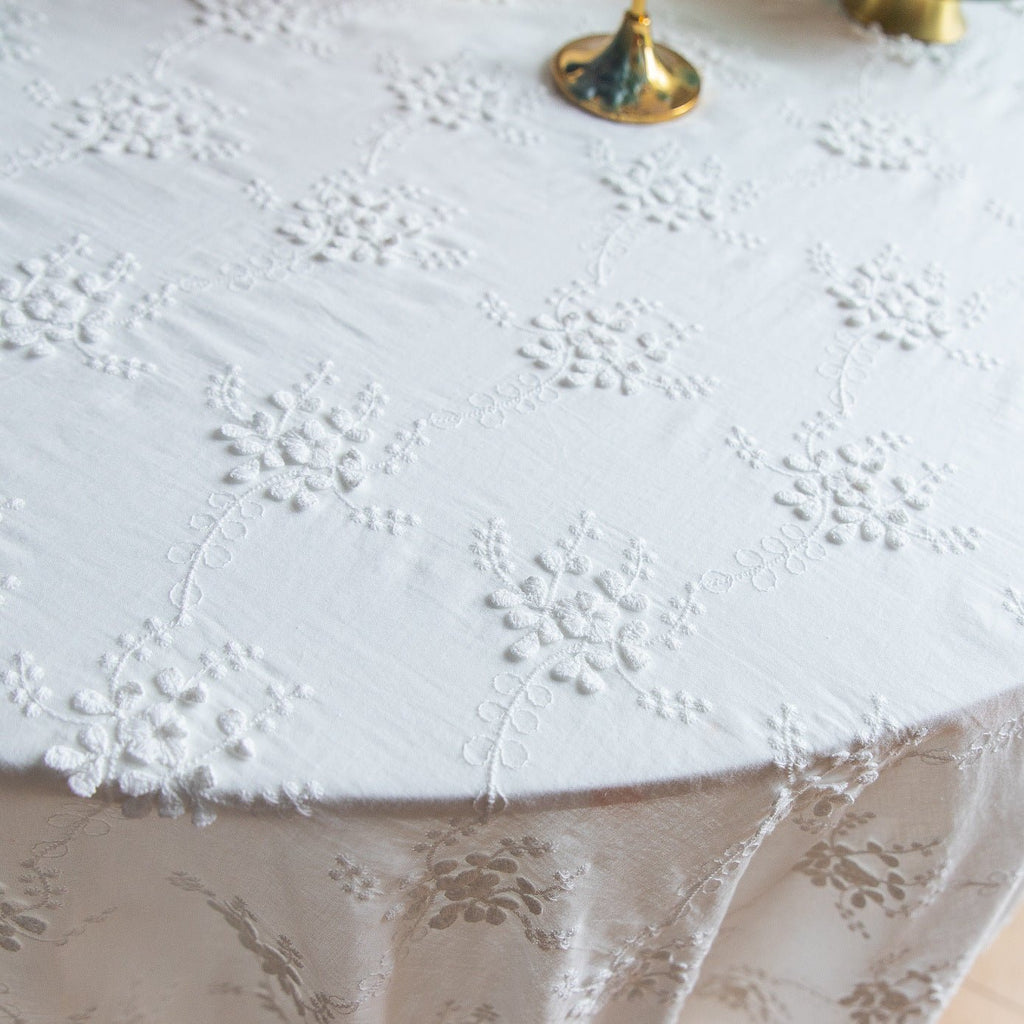 White Blossom Embroidered Lace Table Cloth