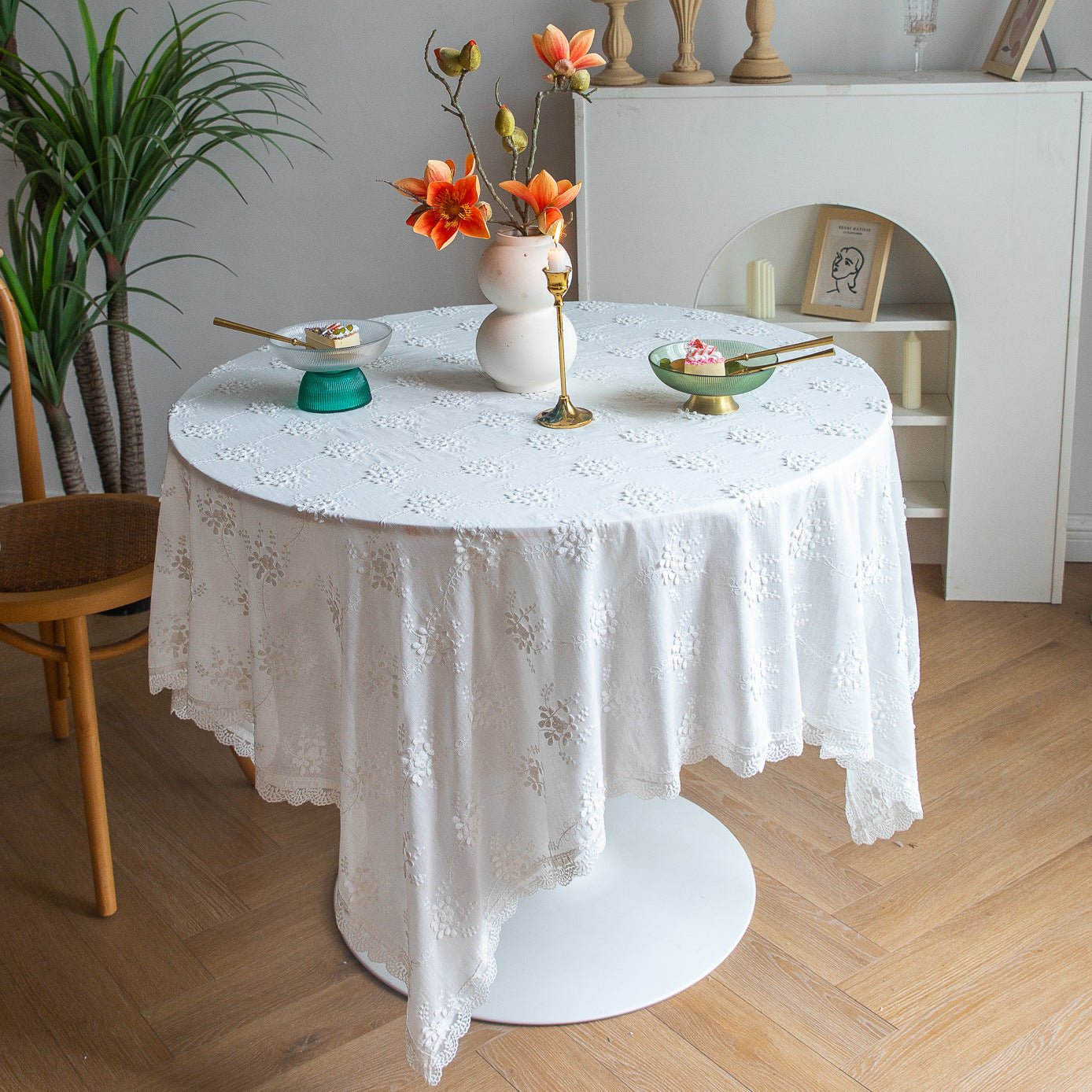 White Blossom Embroidered Lace Table Cloth